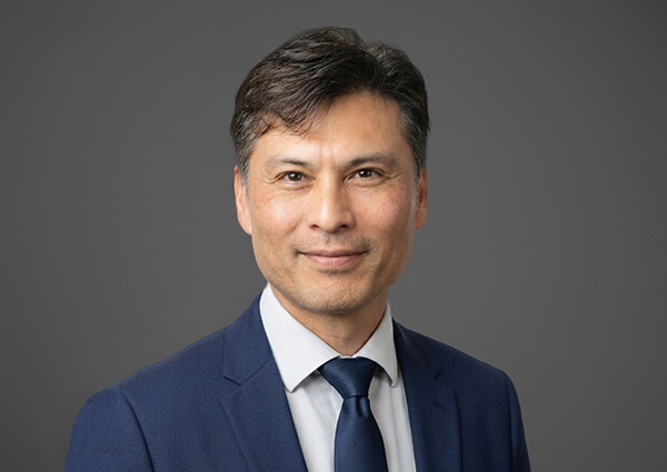Headshot of Allied Graphite Commercial Director Jay Wago